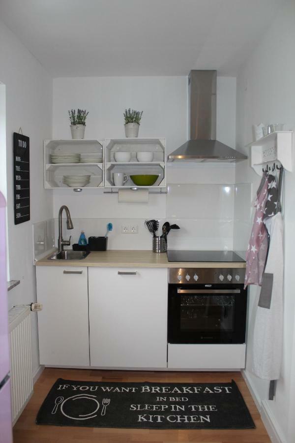 Ferienwohnung Im Türmchen Oberfell Exterior foto